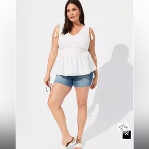 Torrid Window Pane V-neck Sleeveless Tank
